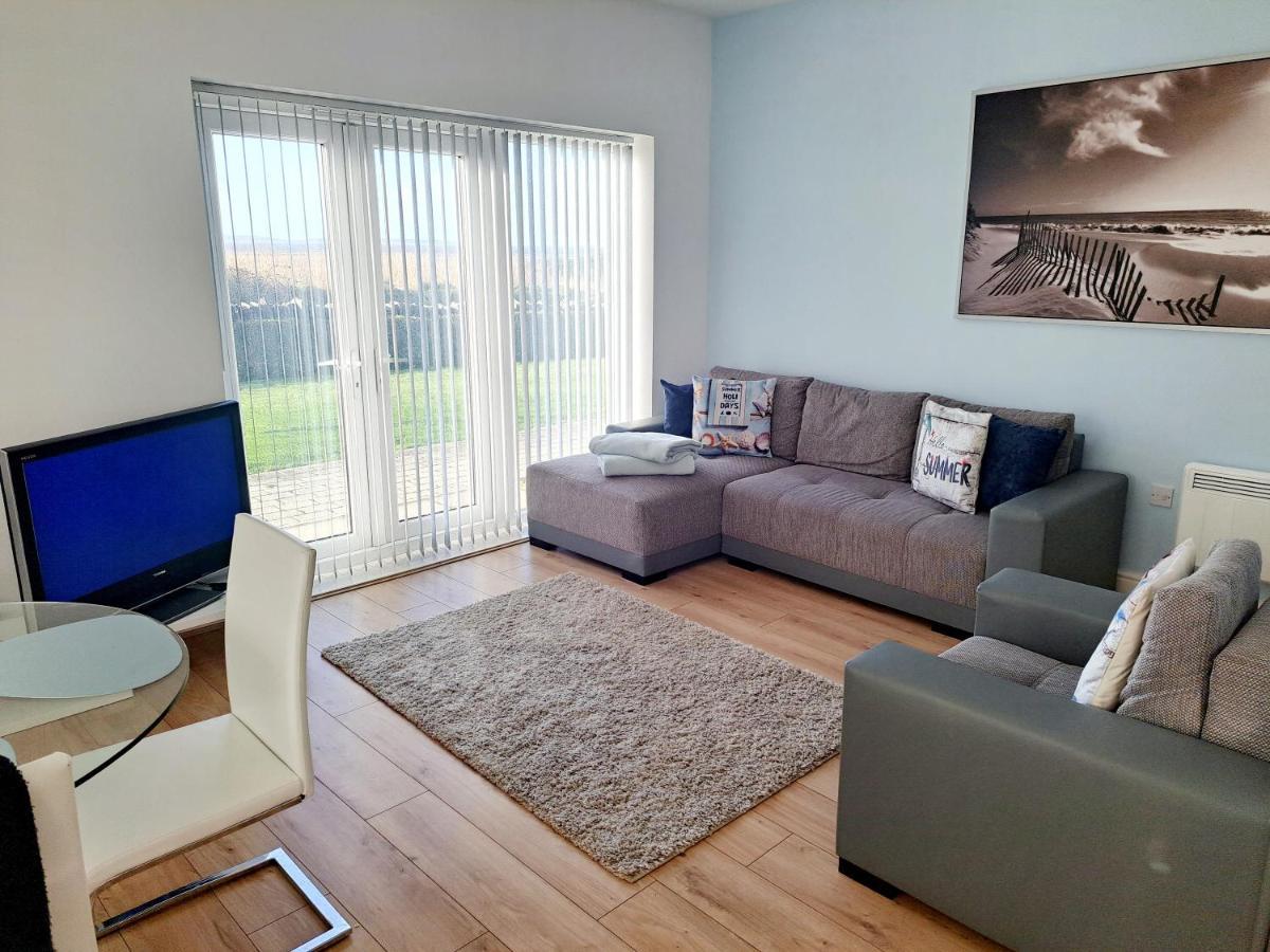 Coastal Apartment With Beach On Your Doorstep! Llanelli Eksteriør bilde